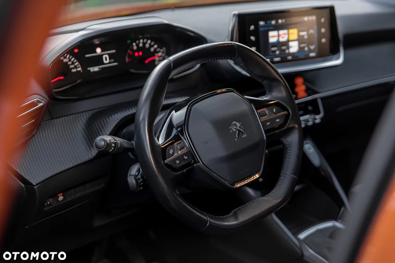 Peugeot 2008 1.2 PureTech Allure Pack S&S - 22