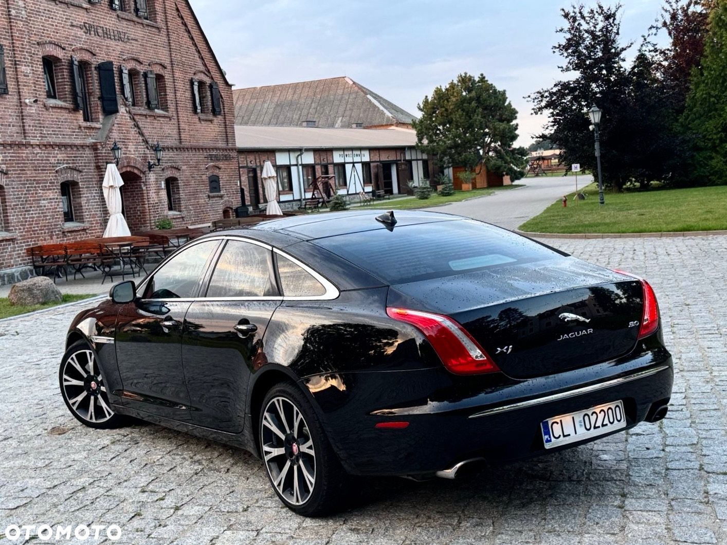 Jaguar XJ 3.0 T AWD LWB Portfolio - 4