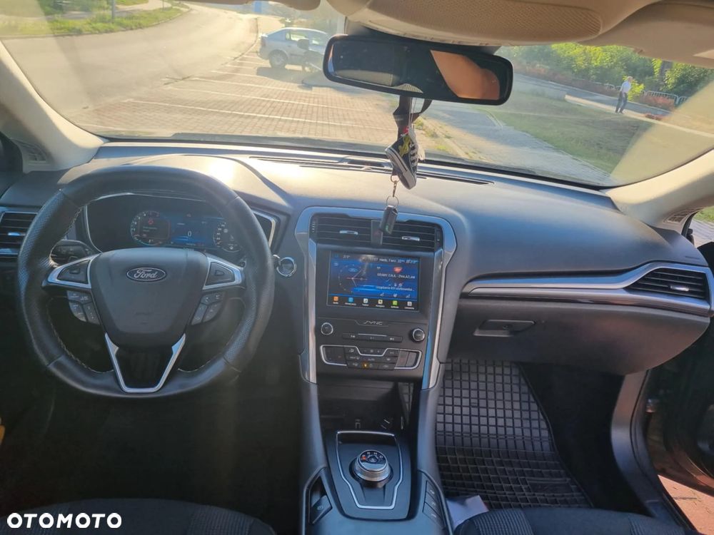 Ford Mondeo - 9