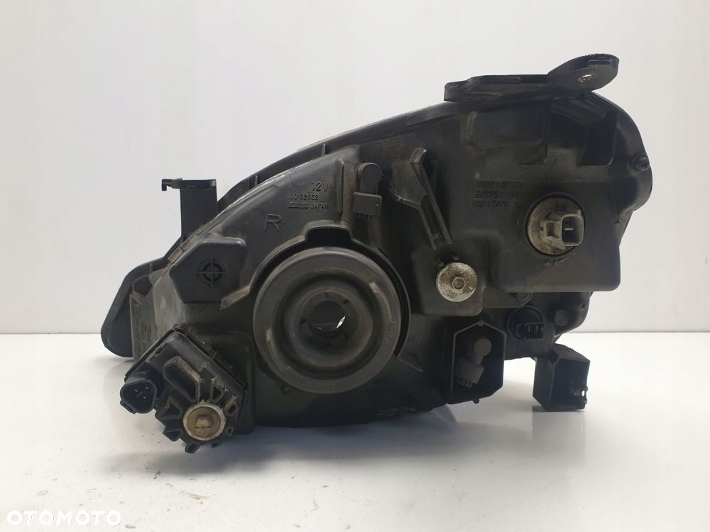 LAMPA PRAWA Suzuki Liana PRZEDNIA przód EUROPA - 15