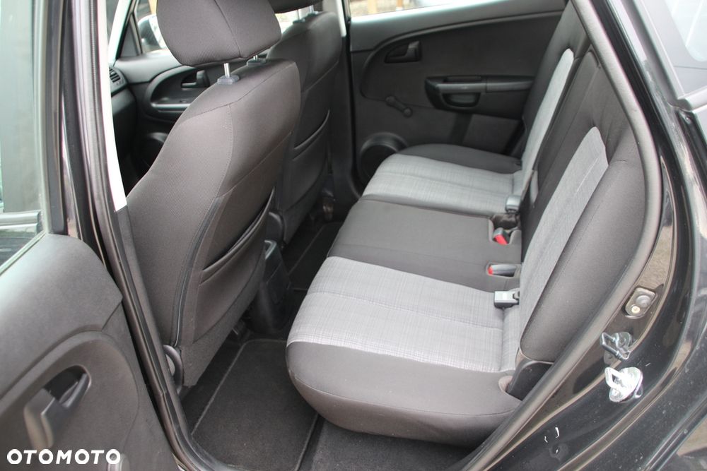 Kia Venga 1.4 CVVT Attract - 15
