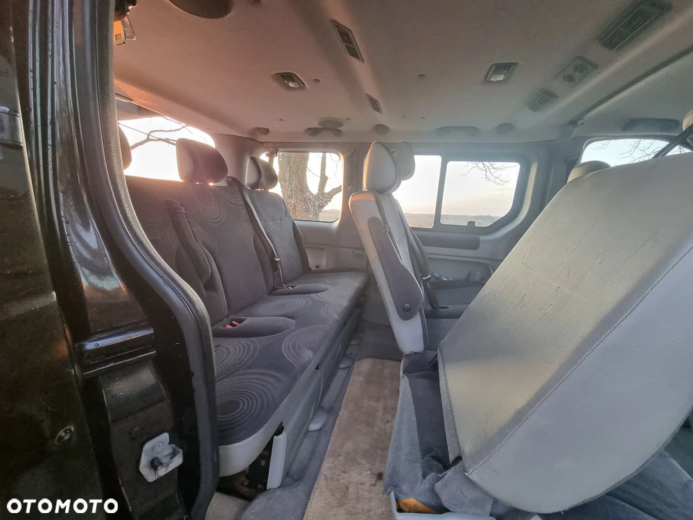 Renault Trafic L1H1 Passenger Lux - 19