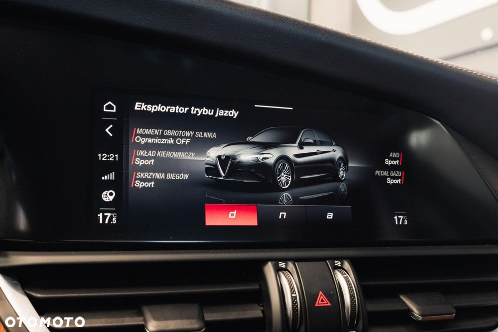 Alfa Romeo Giulia 2.0 Turbo Veloce Q4 - 22