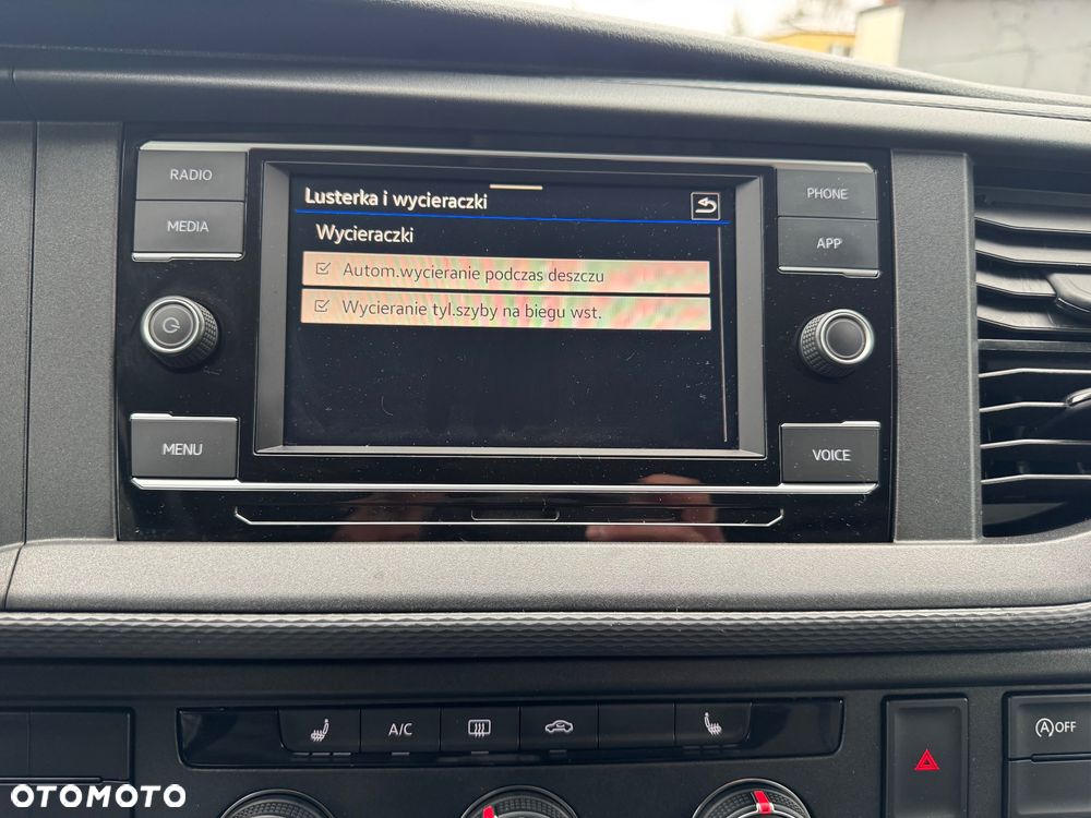 Volkswagen Transporter - 28