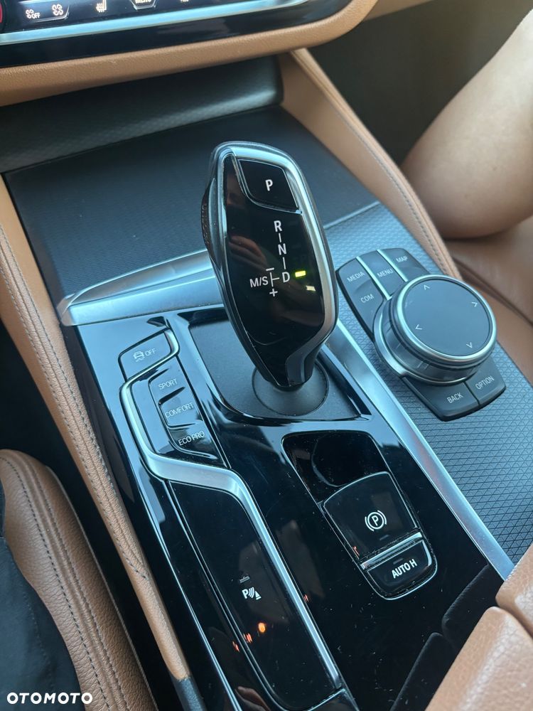 BMW Seria 5 540d xDrive M Sport Edition - 17