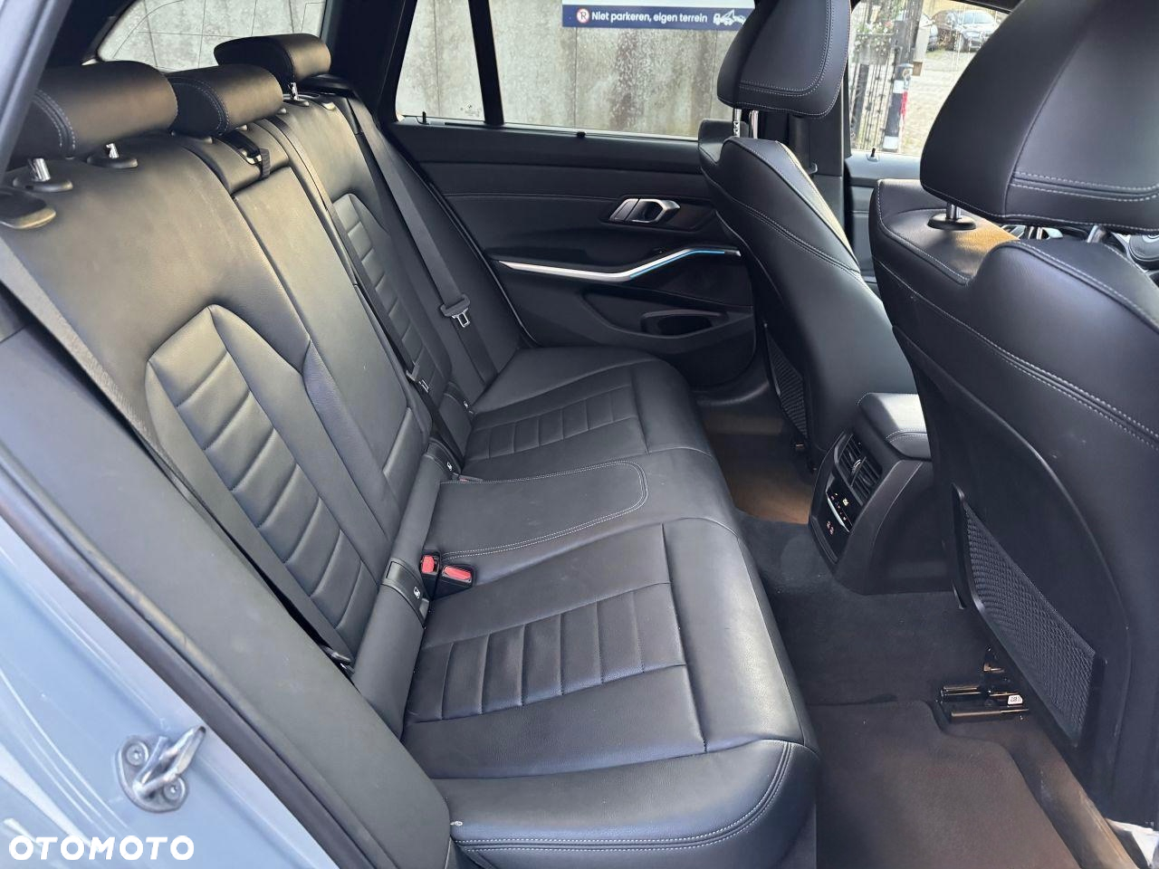 BMW Seria 3 330e PHEV sport - 14