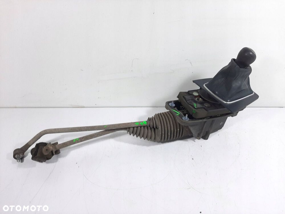 AUDI A4 B7 KOMBI 1.6 06R WYBIERAK LEWAREK BIEGOW