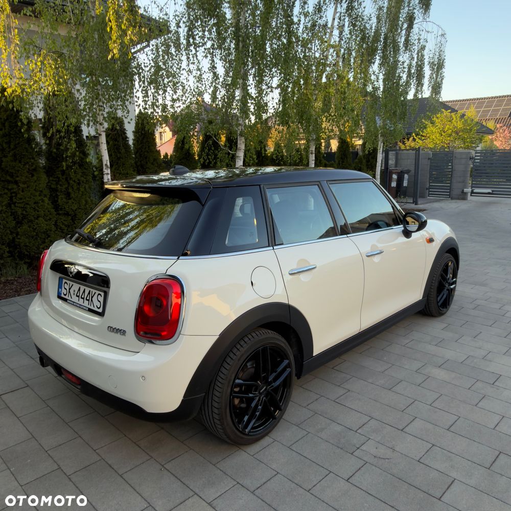 MINI Cooper Standard - 5