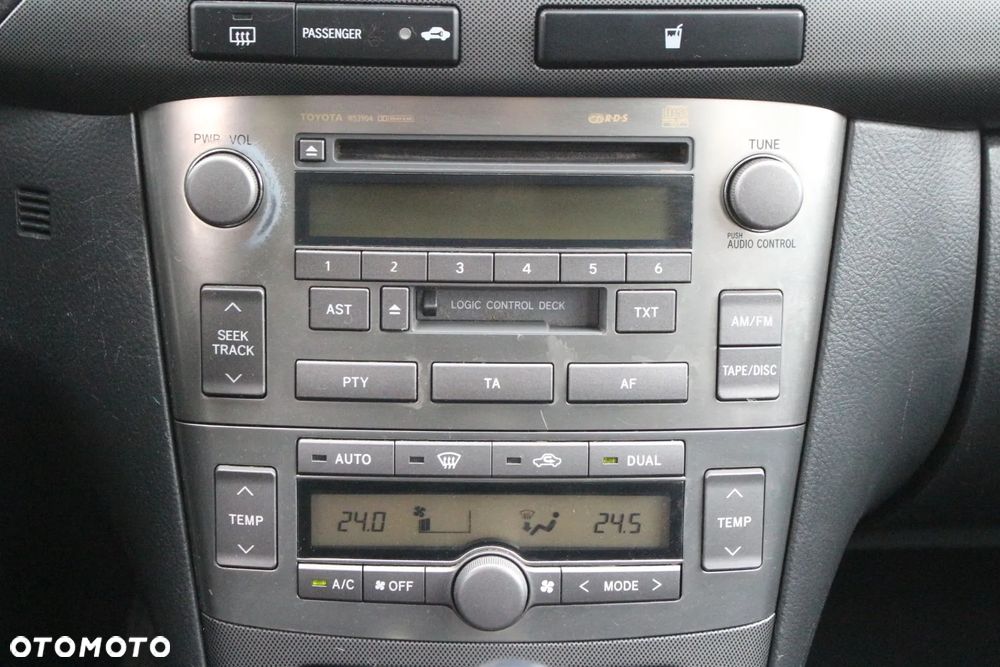 Toyota Avensis 2.0 D-4D Combi - 28