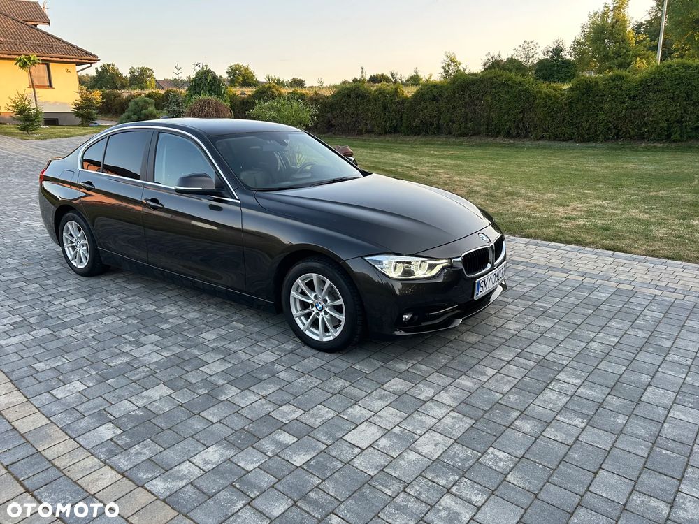 BMW Seria 3 320d Luxury Line - 7