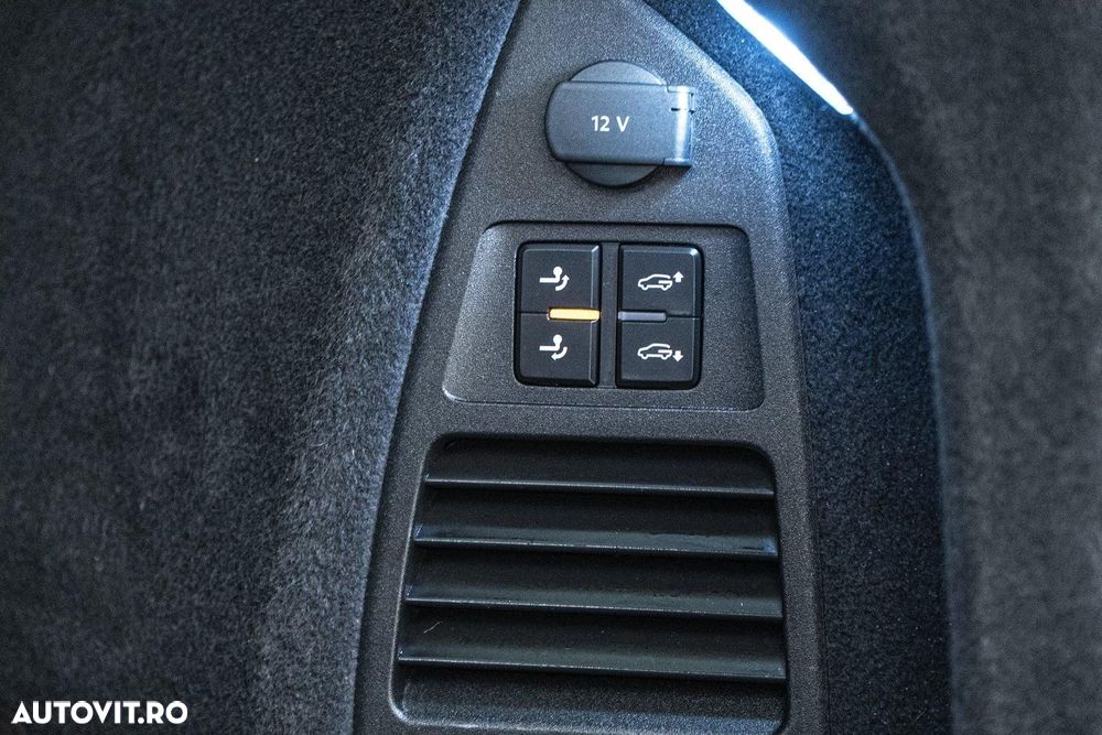 Volkswagen Touareg 3.0 V6 TDI 4Motion DPF Automatik Elegance - 30