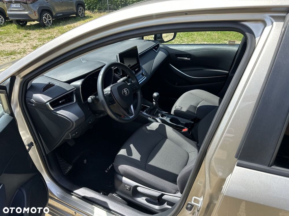 Toyota Corolla - 15
