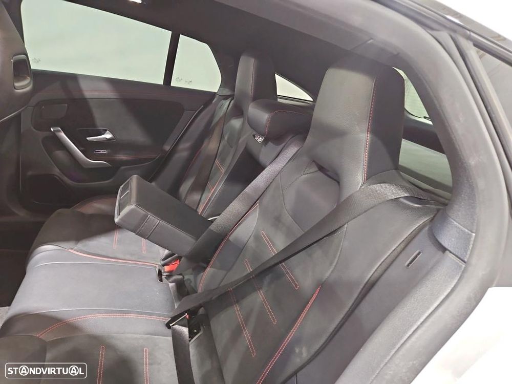 Mercedes-Benz CLA 180 d Shooting Brake AMG Line Aut. - 8