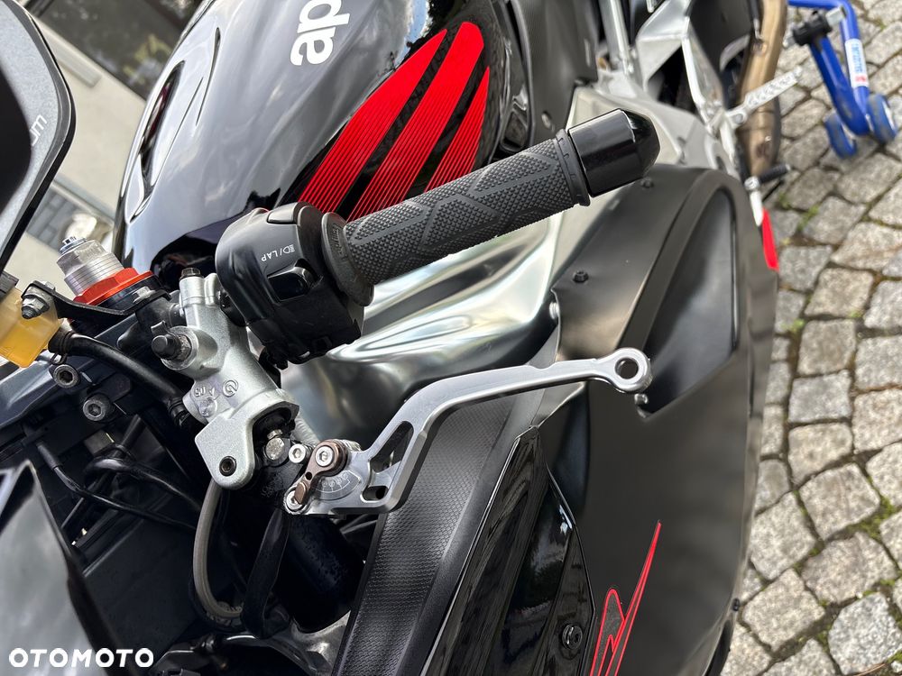 Aprilia RSV - 28
