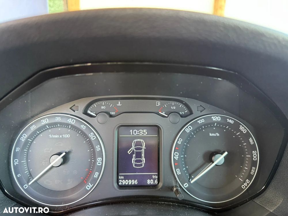 Skoda Octavia 1.6 FSI Trend - 14