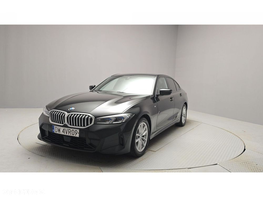BMW Seria 3 320d xDrive mHEV M Sport - 8