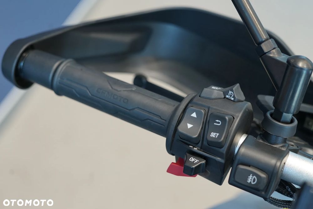 CFMoto 800MT Touring - 35