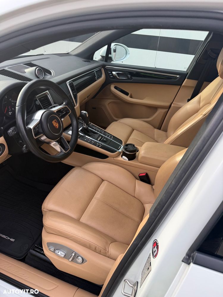 Porsche Macan Standard - 8
