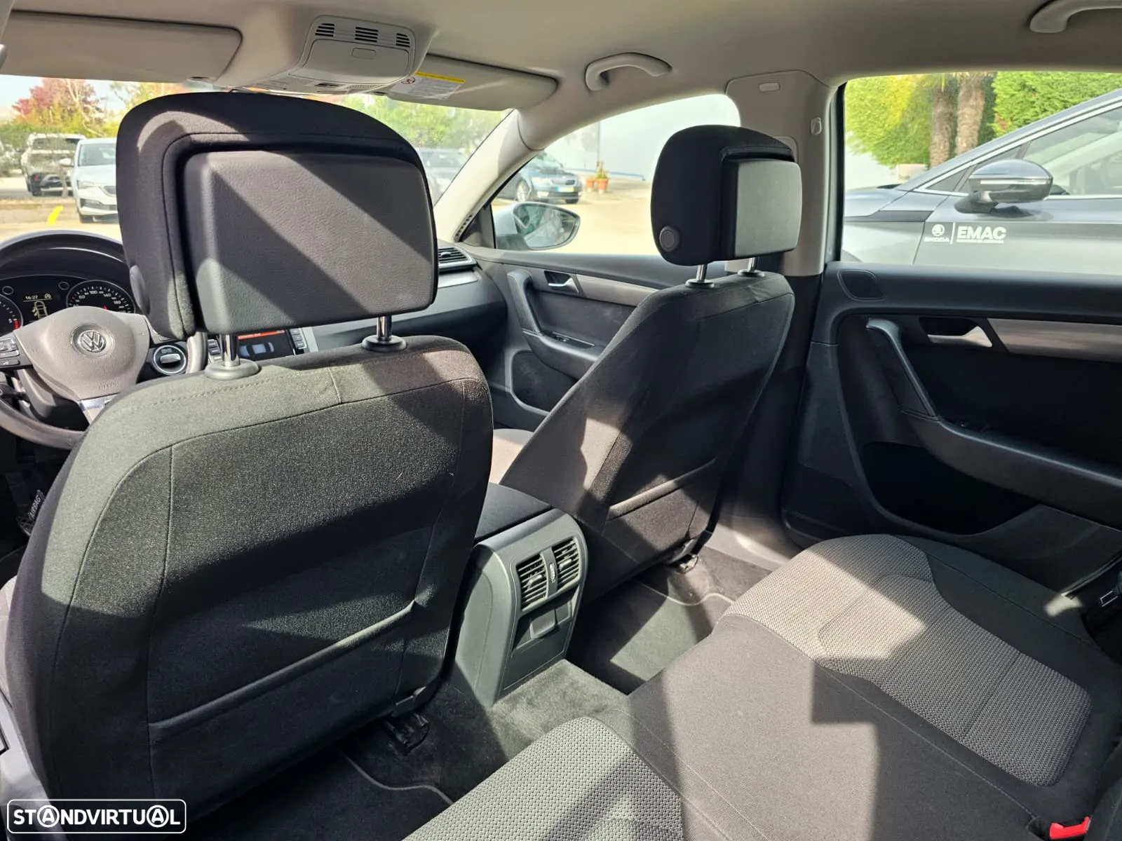 VW Passat 1.6 TDI Confortline - 6