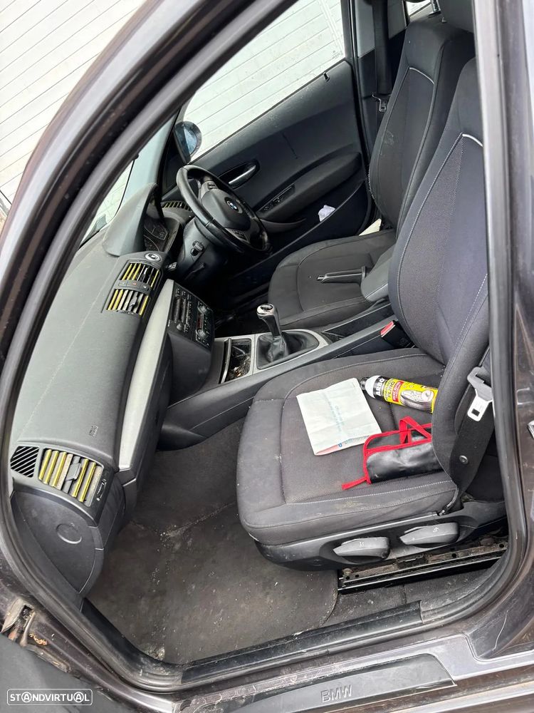 BMW Serie 1 E87 para pecas - 4