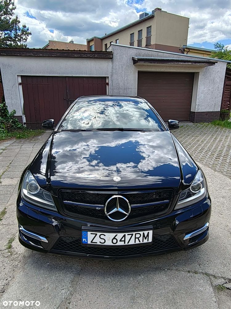 Mercedes-Benz Klasa C 250 CGI BlueEff Sport - 1