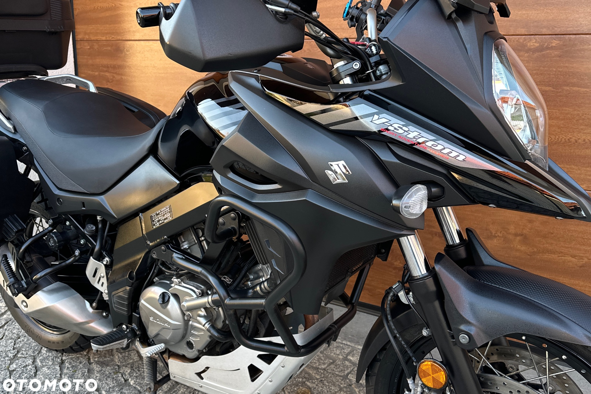 Suzuki DL - 7