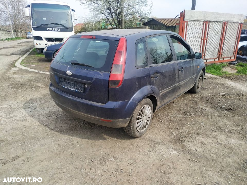 Dezmembrari  Ford FIESTA Mk 5  2001  > 2010 1.3 Benzina - 3
