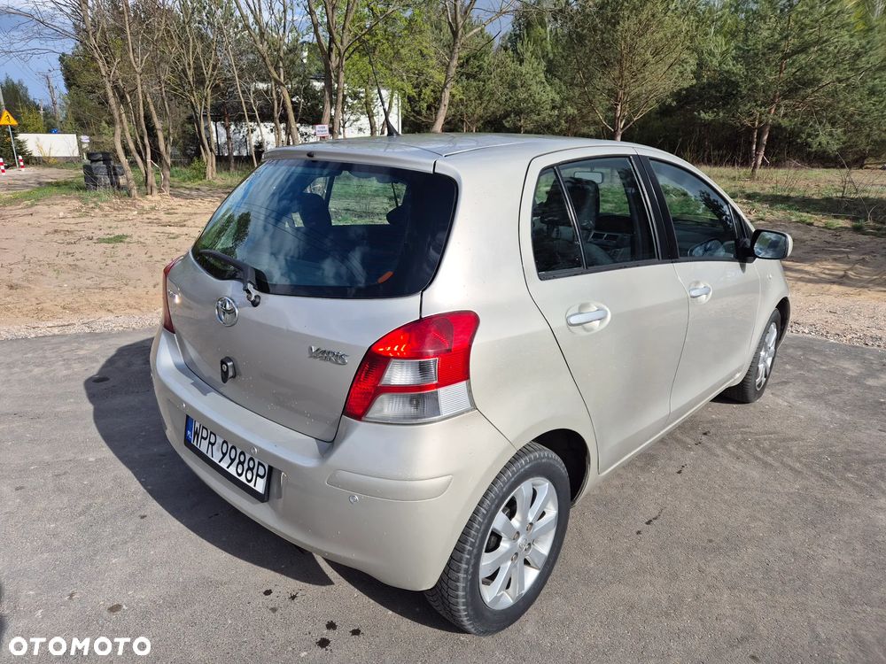 Toyota Yaris 1.33 Luna - 9