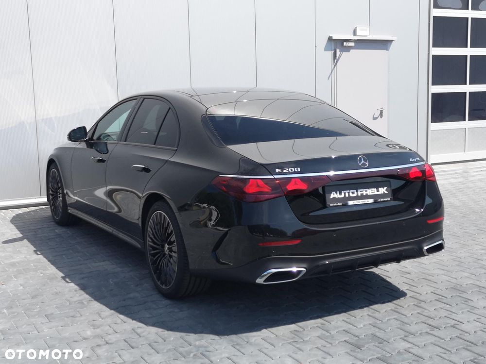 Mercedes-Benz Klasa E 200 mHEV 4-Matic AMG 9G-Tronic - 9
