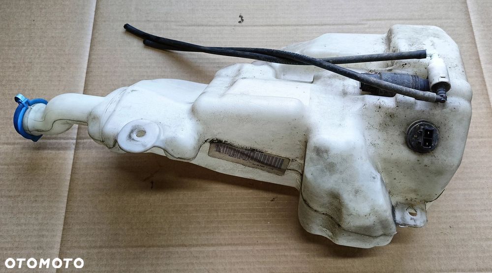 W251 zbiorniczek spryskiwaczy Mercedes