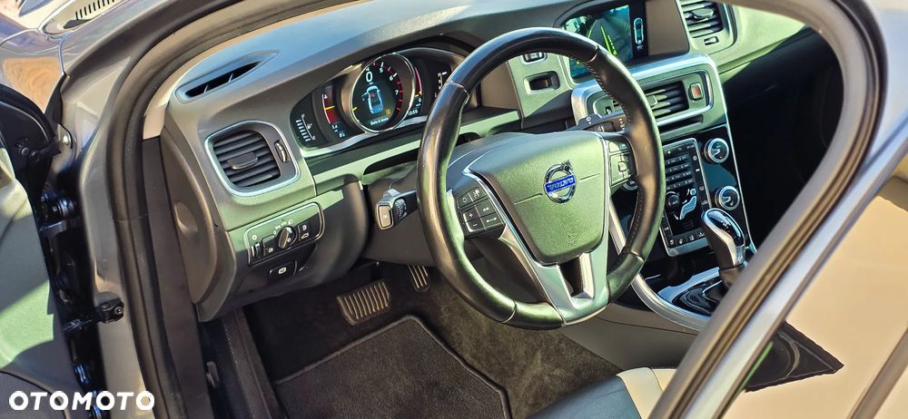 Volvo S60 T5 AWD Summum - 29