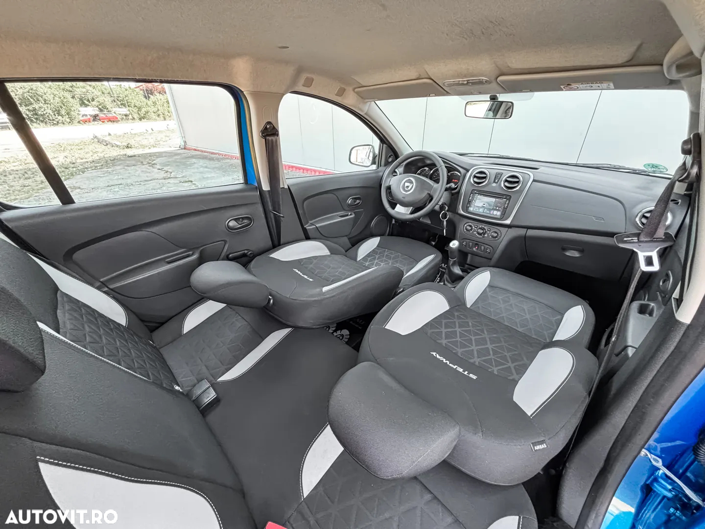Dacia Sandero - 5