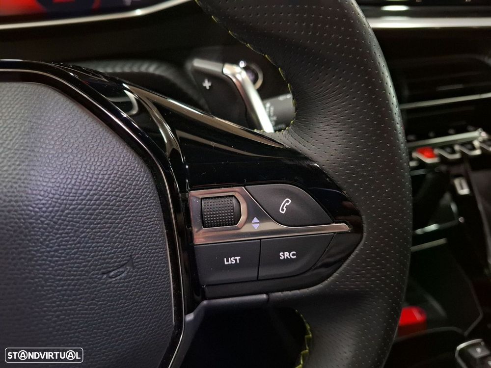 Peugeot 208 1.2 PureTech GT EAT8 - 17