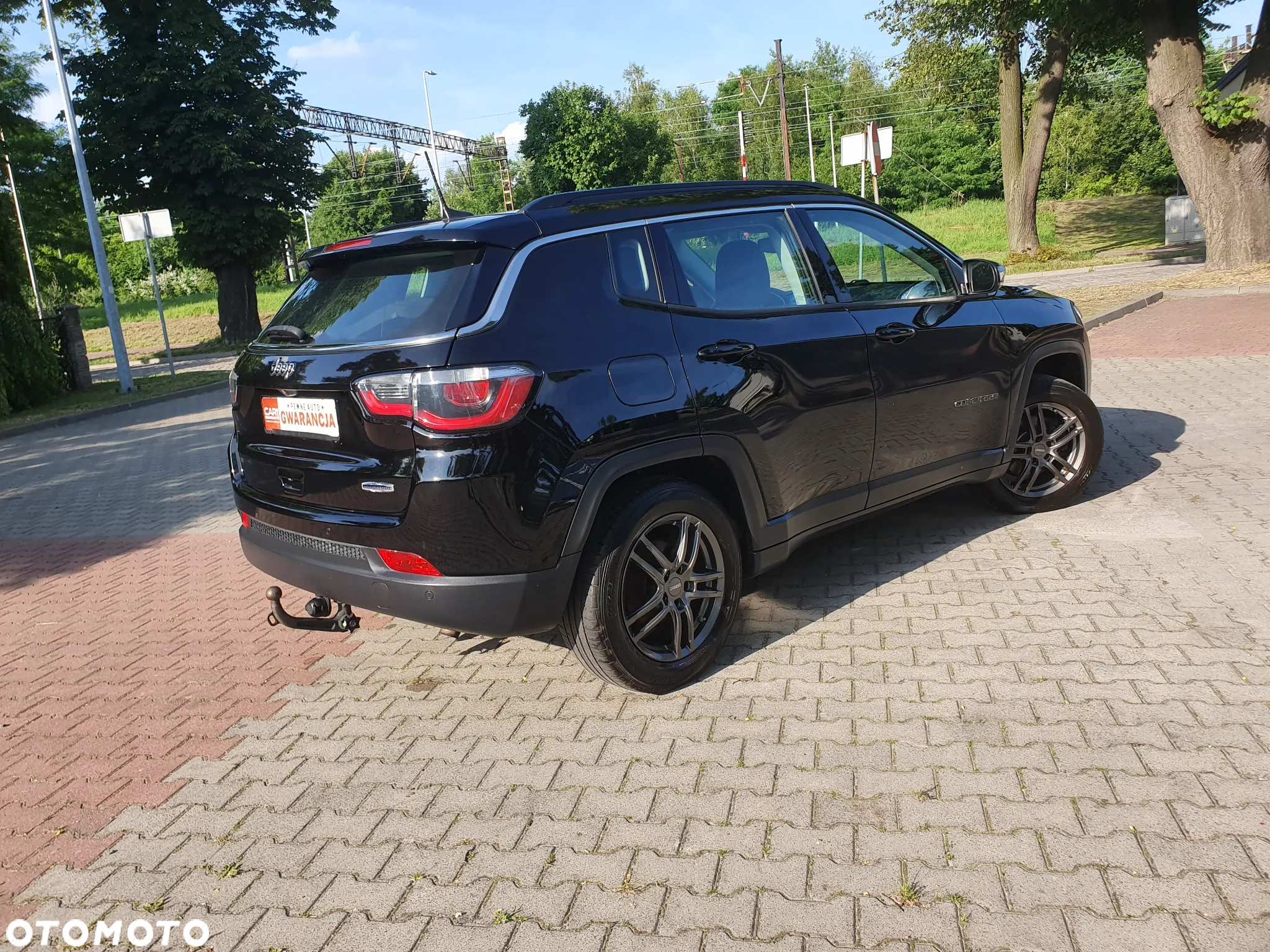 Jeep Compass 1.4 MultiAir Longitude - 26