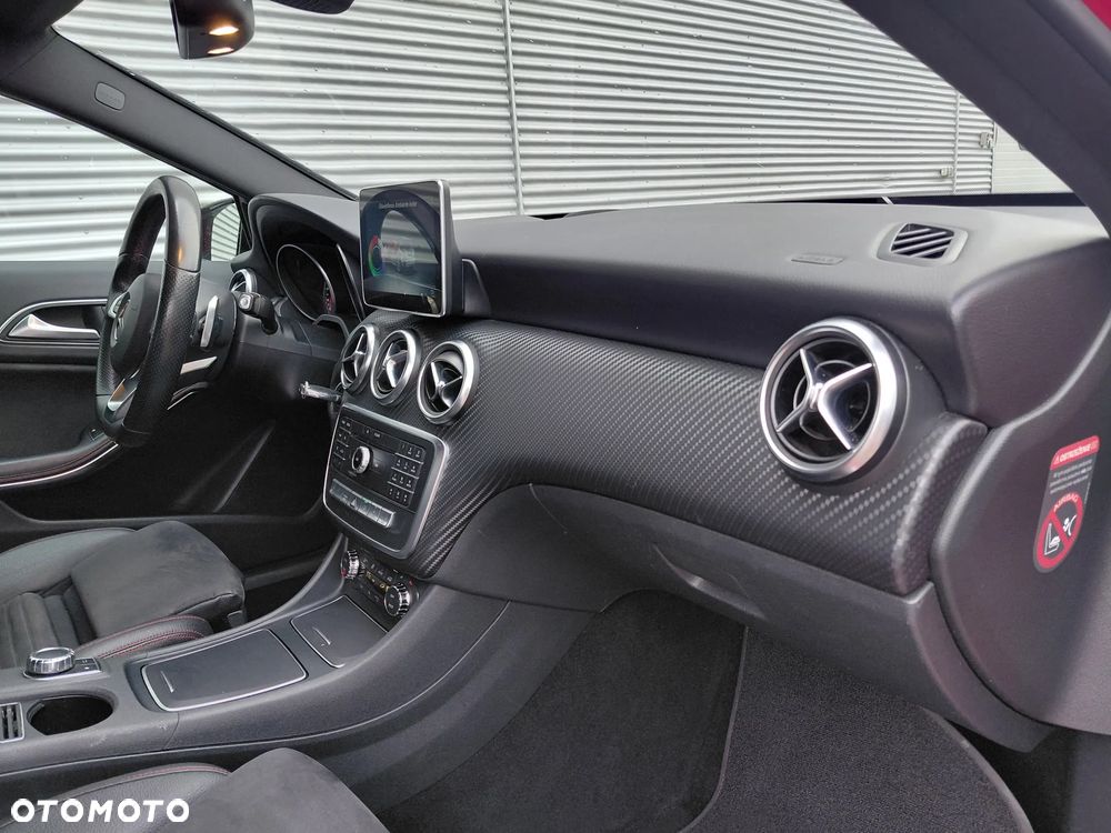 Mercedes-Benz Klasa A 200 7G-DCT AMG Line - 17