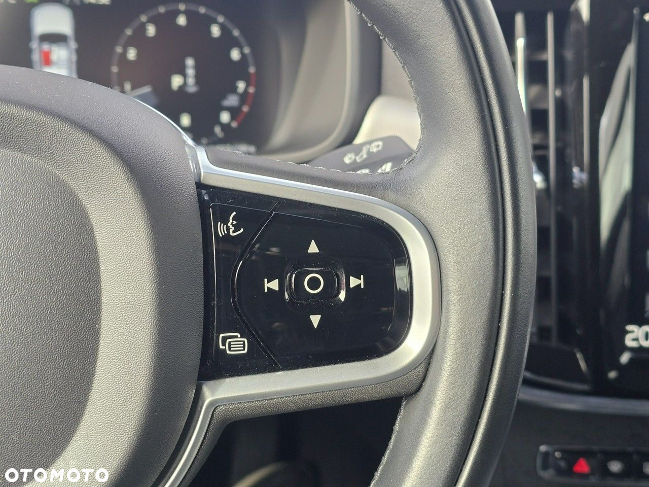 Volvo V90 Cross Country - 6