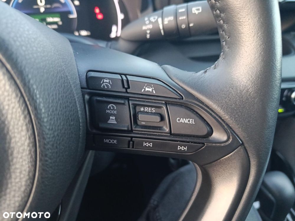 Toyota Yaris Hybrid 1.5 Style - 22