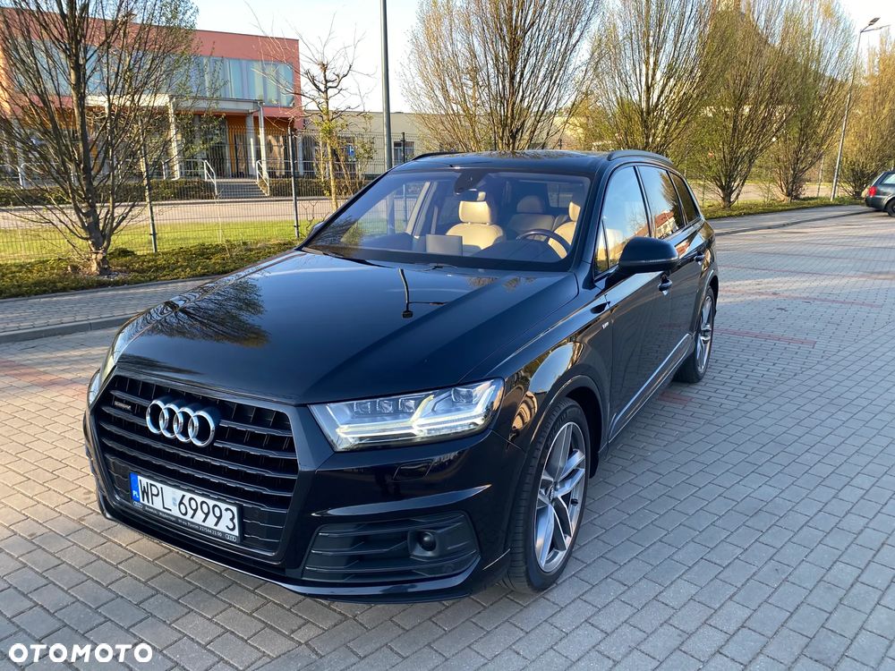 Audi Q7 - 10