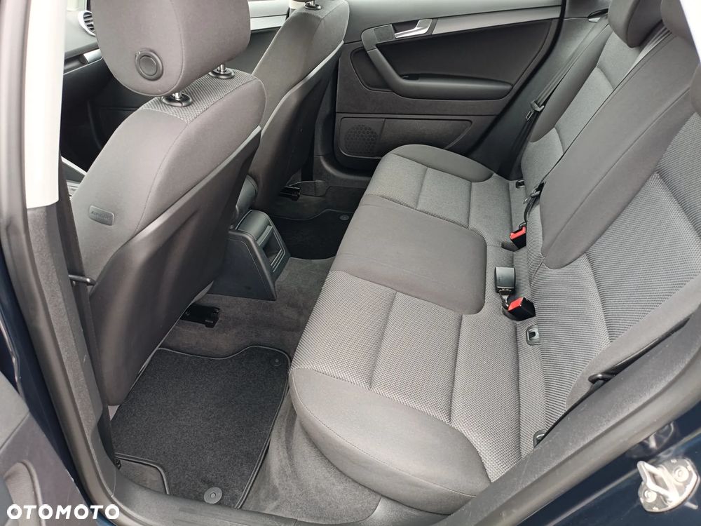 Audi A3 Sportback - 32