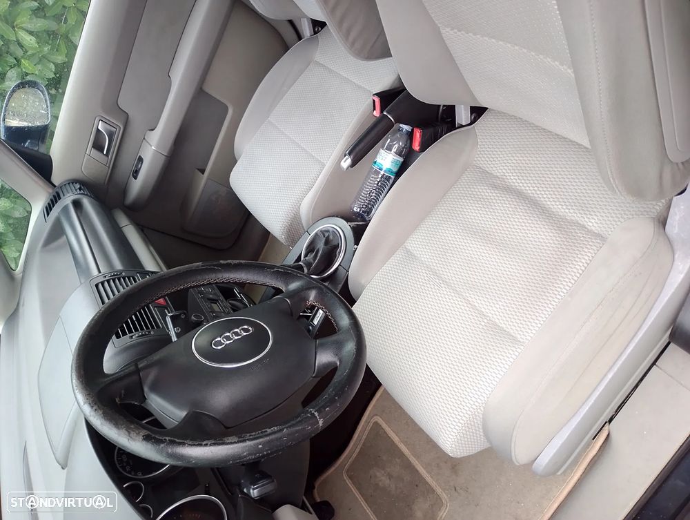 Audi A2 1.4 TDI Ambiente - 8