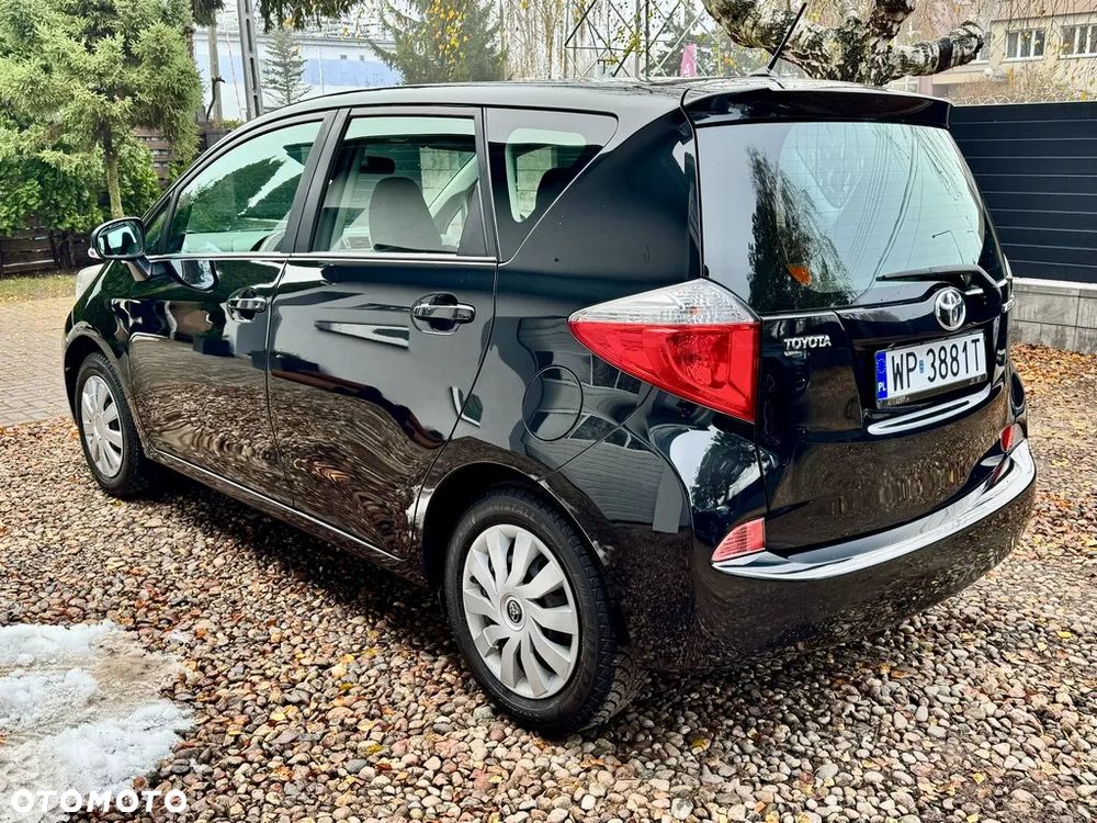 Toyota Verso S 1.33 VVT-i Comfort - 11