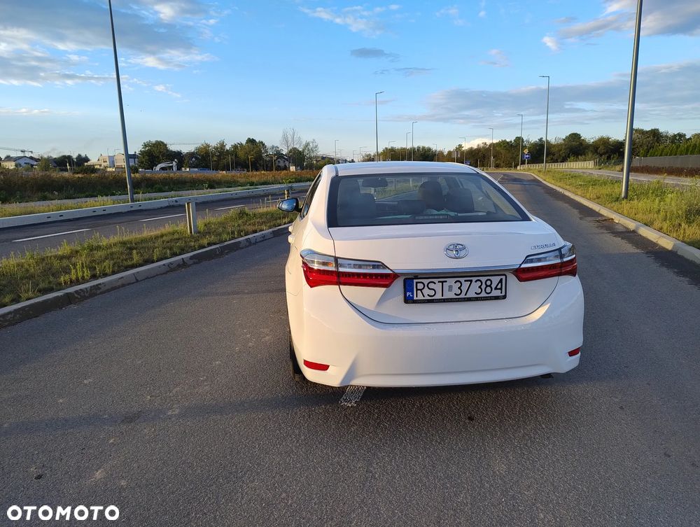 Toyota Corolla 1.6 Classic Plus - 2