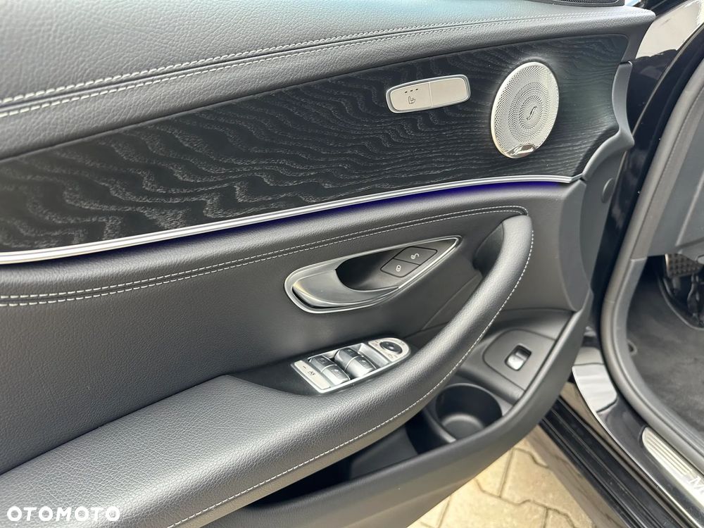 Mercedes-Benz Klasa E 220 d 4-Matic AMG - 10
