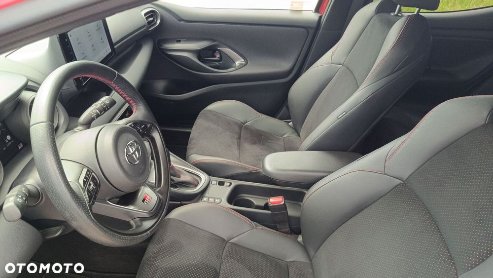Toyota Yaris - 14