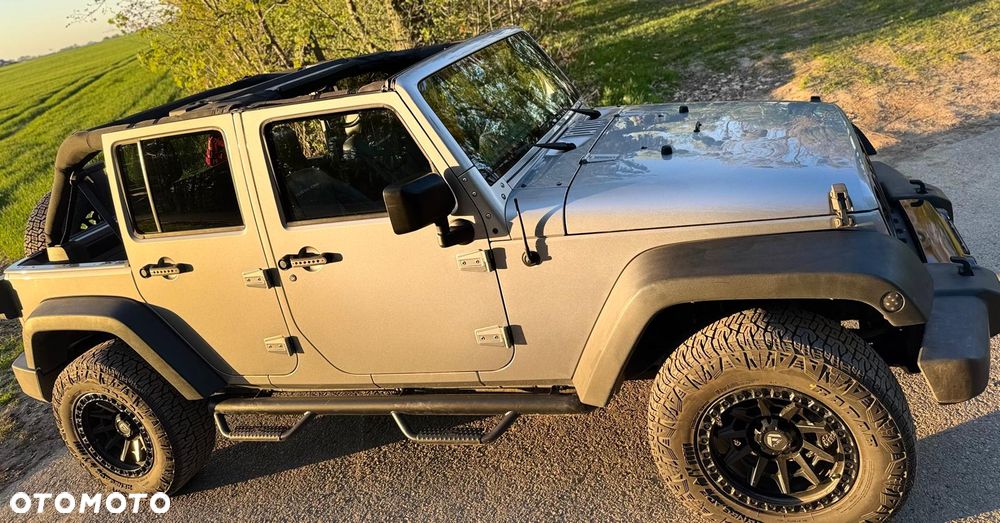 Jeep Wrangler - 3