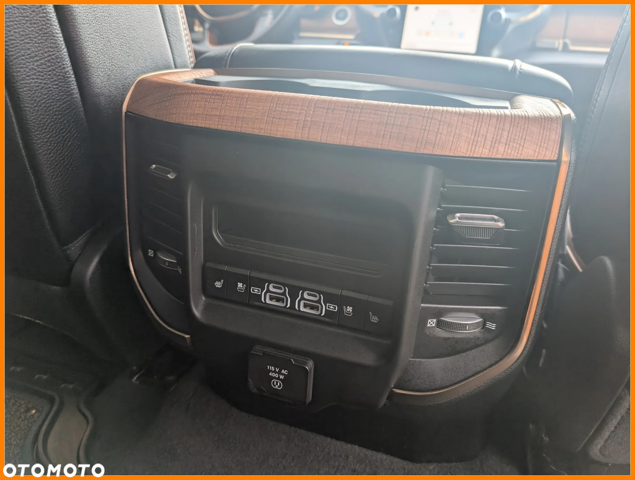 RAM 1500 Crew Cab Longhorn - 19