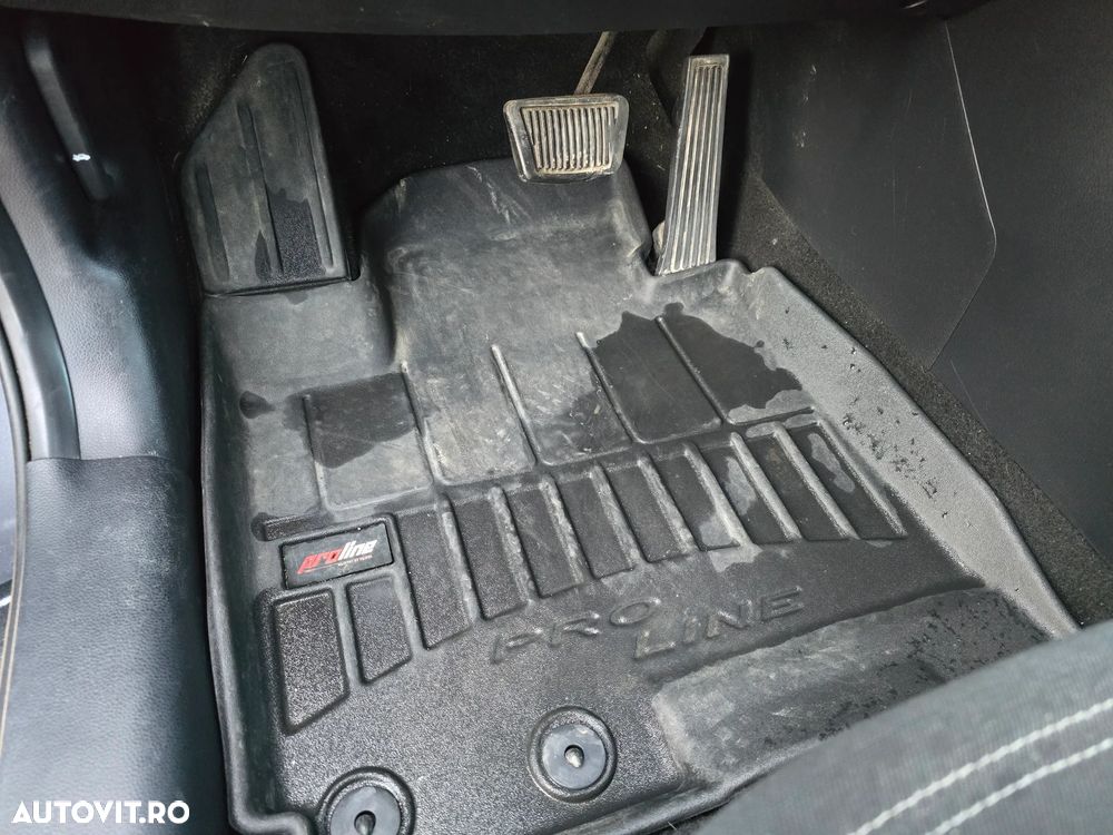 Kia Sportage 2.0 CRDI 4WD Automatik Spirit - 26