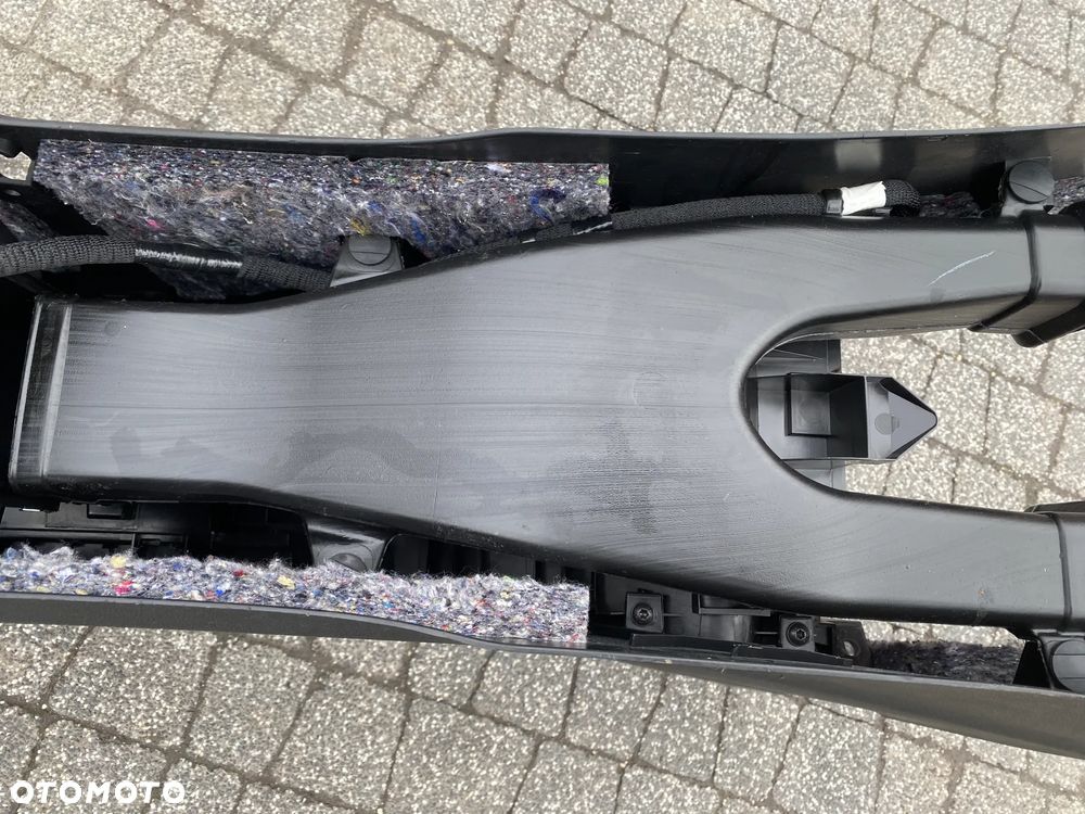 TUNEL ŚRODKOWY PEUGEOT RIFTER - 12