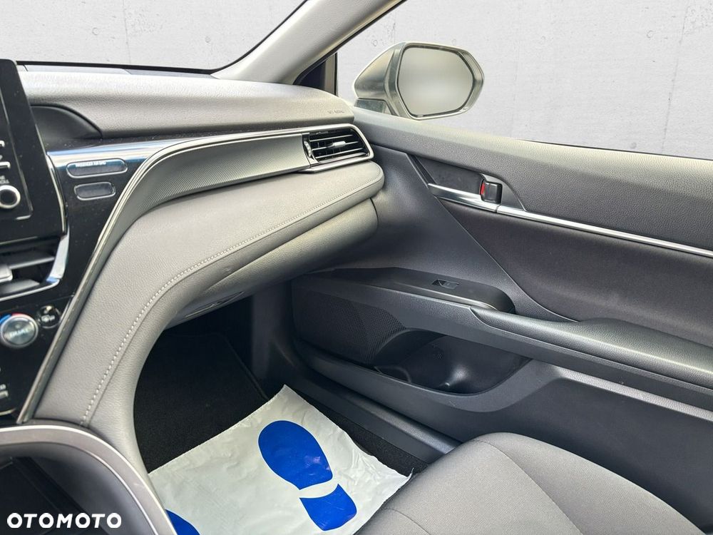 Toyota Camry - 15