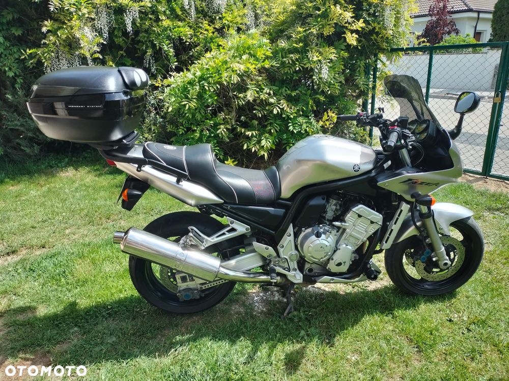 Yamaha FZS - 2
